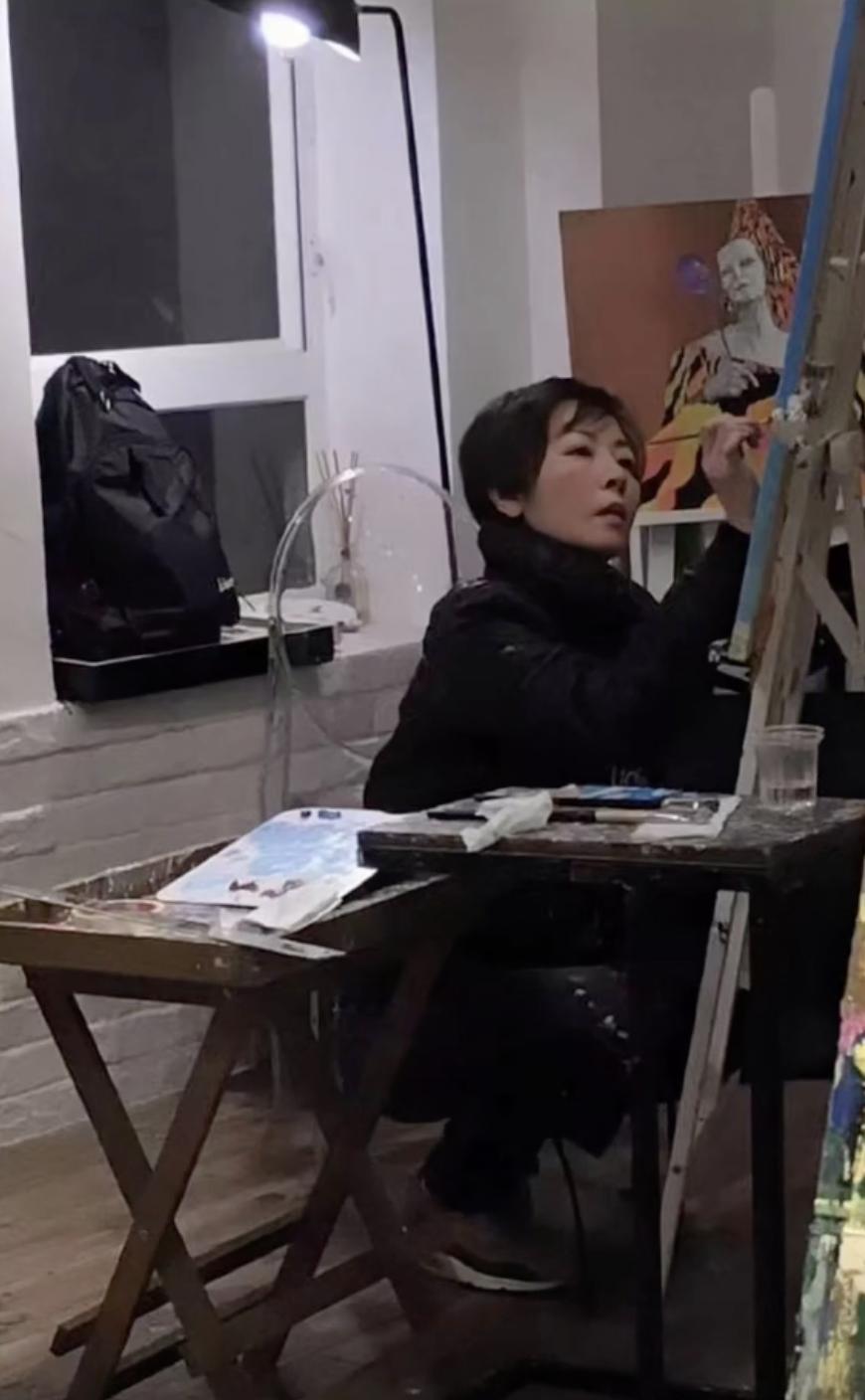 袁潔瑩愛畫畫