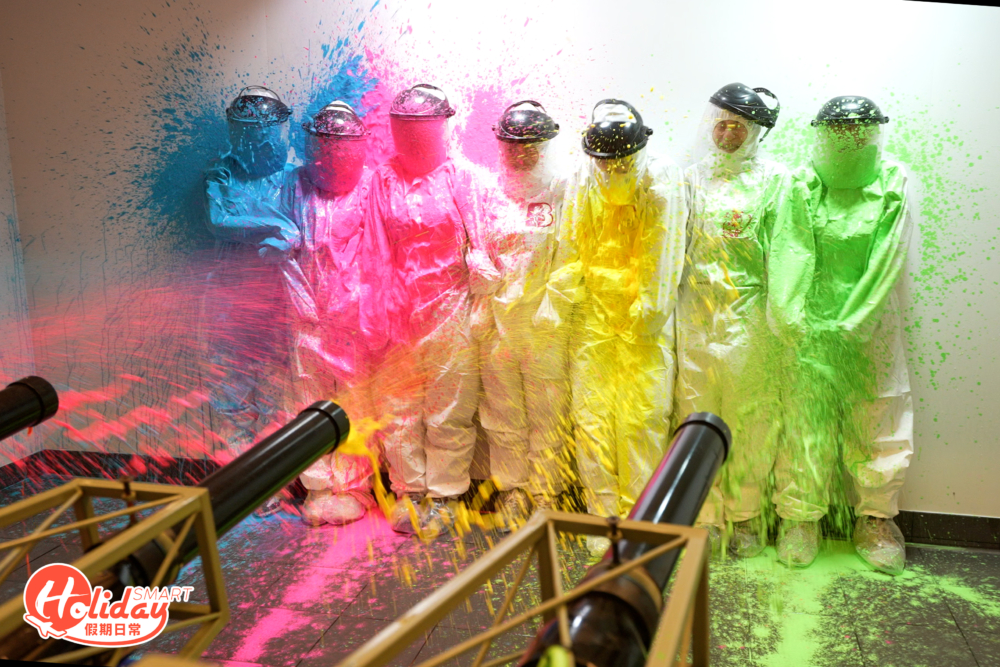 未能在限時內完成任務，要一行七人接受 14 公升雙倍顏料的彩色油漆懲罰！