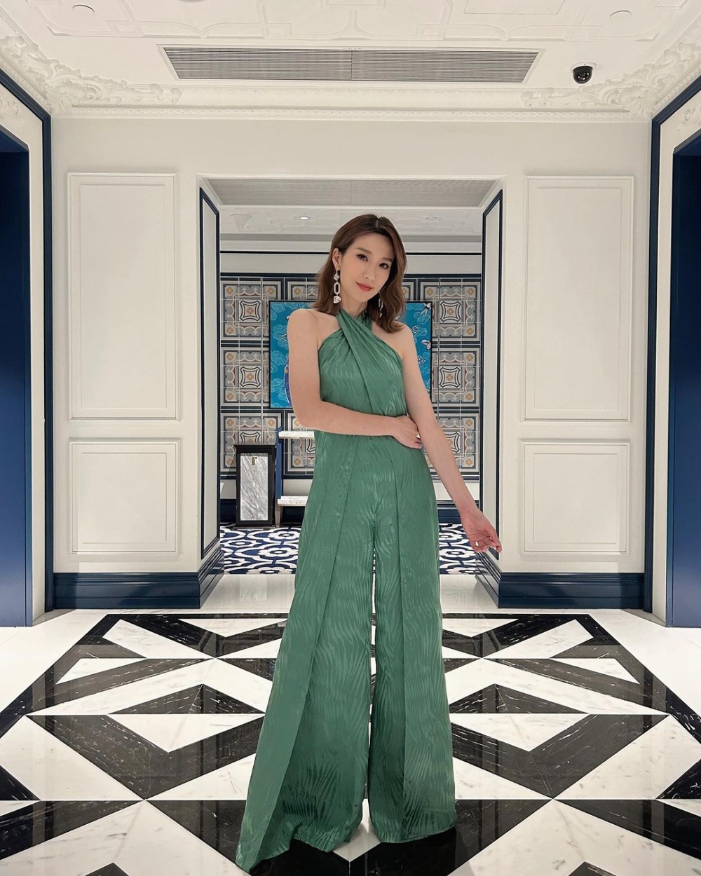 同樣也是現年42歲的姚子羚,亦還未遇到真命天子。