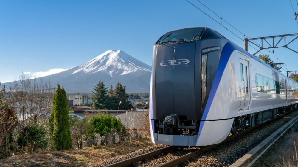 「富士回遊」列車係東京市區目前唯一連接東京及富士山地區,行駛在JR中央線及富士急行線的直達列車!