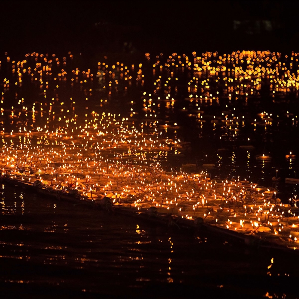 泰國水燈節被譽為全世界最美、最浪漫的節慶之一！