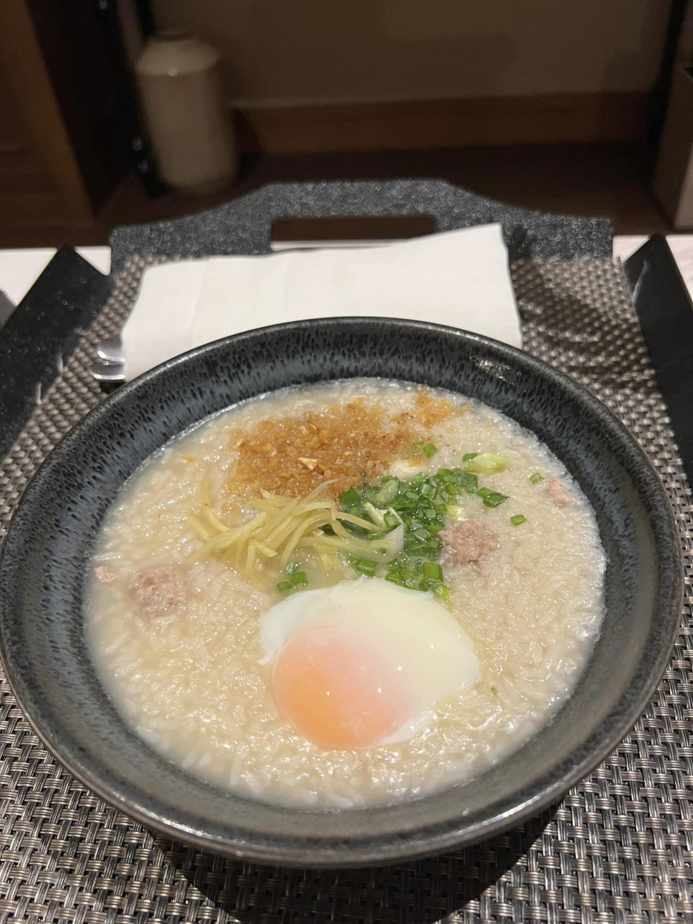 胡慧冲指醒來成身骨痛又肚痾