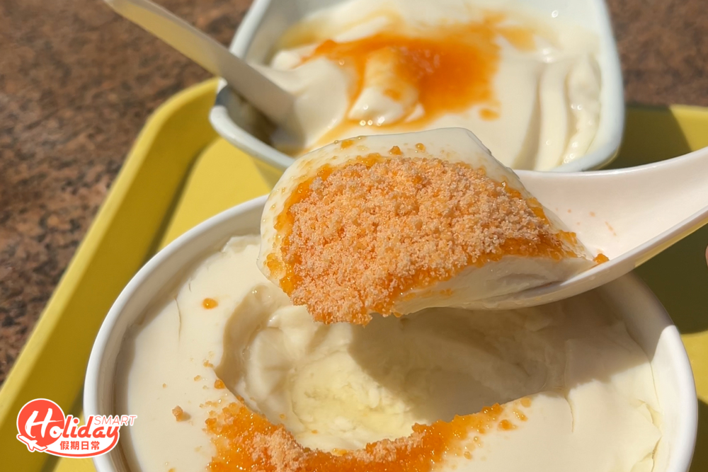 豆腐花有凍食和熱食選擇，原味豆腐花食落豆味濃郁，口感較結實但十分