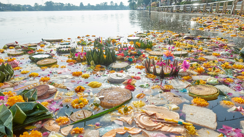 因提倡環保，近年出來各種以環保材料製作的花燈～