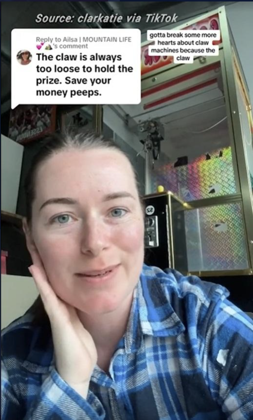 有網友說夾公仔機的爪子永遠都鬆到夾不到東西