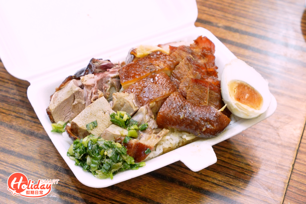 飽肚之選必食四寶飯，燒腩仔軟腍帶油香，其他燒味都很高質，份量十足