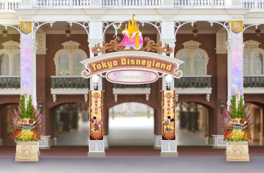 樂園內處處可見新年限定的裝飾~