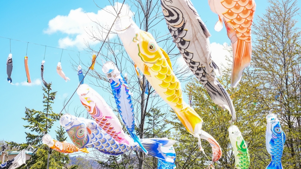 春季登場的「溪流鯉魚旗」,高掛400條溪流鯉魚旗~