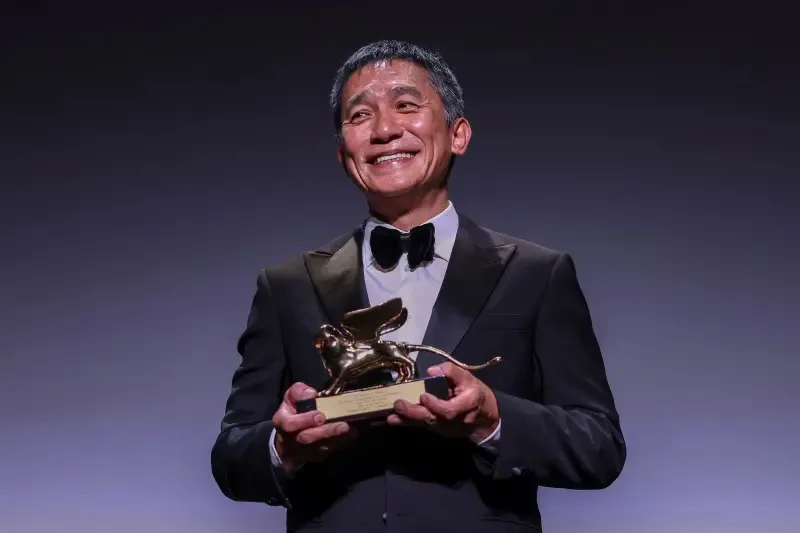 梁朝偉早前在《第八十屆威尼斯電影》中獲得「終身成就金獅獎」
