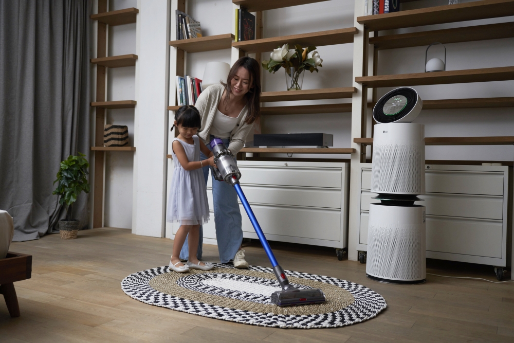 投保手續簡單,最快1分鐘即可完成投保,保單即買即生效,無須等候期,最啱各位忙碌嘅都市人。