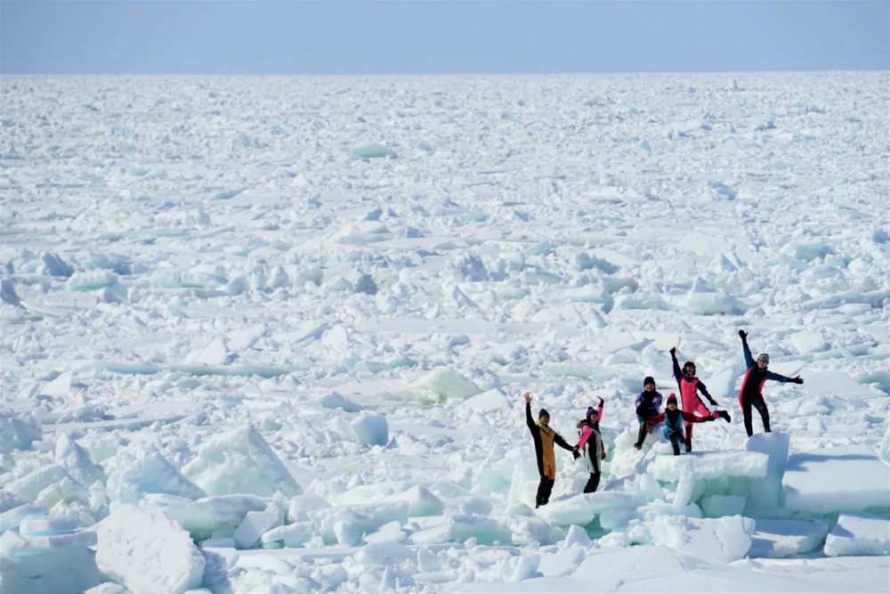 除了破冰船，可以在知床體驗「流冰漫步」～