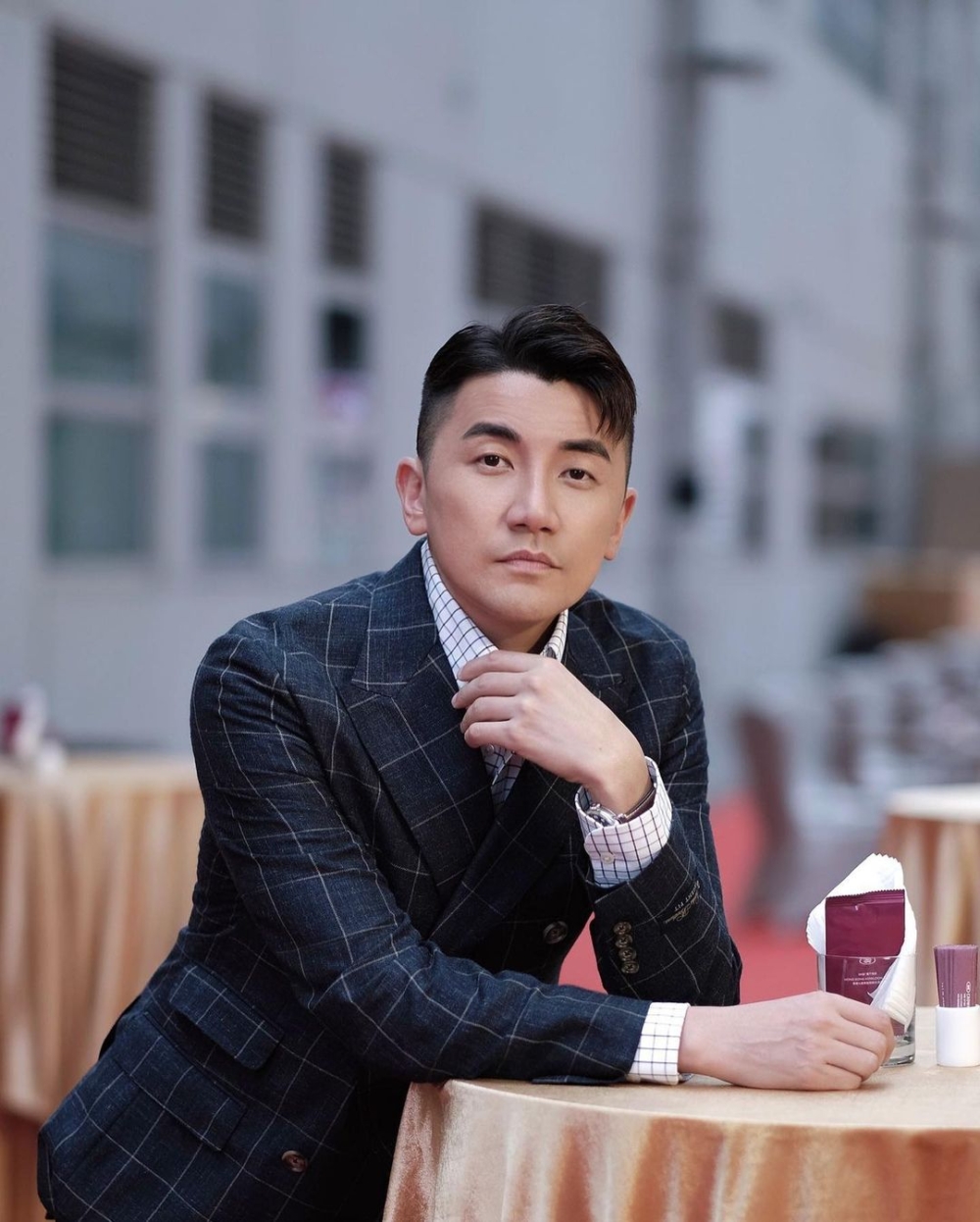 洪永城被讚唔扮嘢又親民