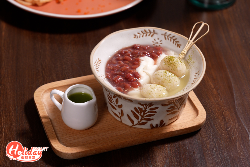 另推抹茶豆花小丸子，小丸子食落煙韌，紅豆再淋上抹茶醬配上豆花，味道清新可口。