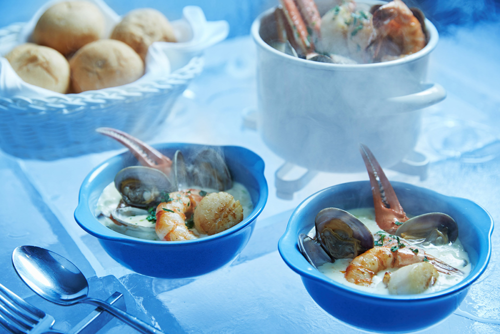 採用興野農場Tomamu牛奶製作的蛤蜊濃湯～