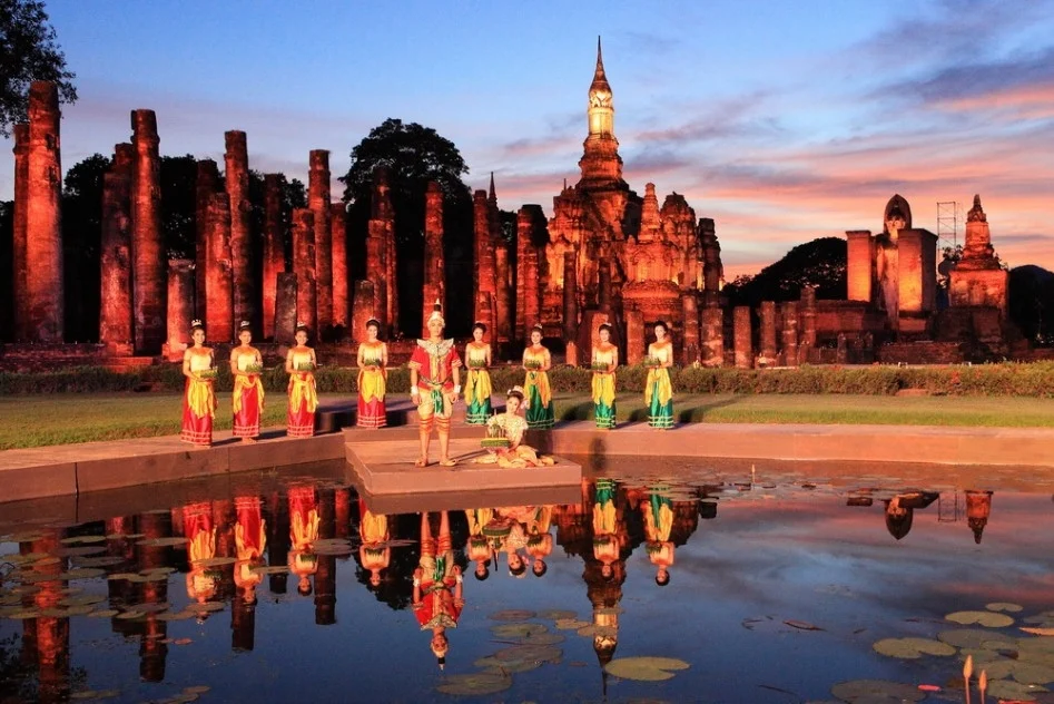 水燈節的由來據悉源自泰國第一個王朝「素可泰王朝」～