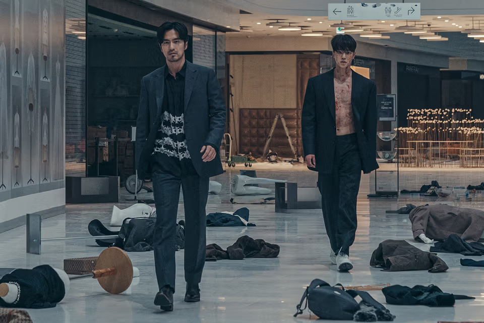 第二、三季的劇情將逃出原著漫畫的格局，進入更宏大的世界觀！