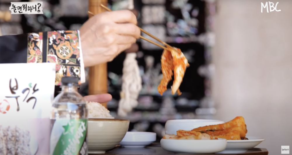 韓國飲食文化中，有好多「小菜」，其中泡菜（辛奇）更係韓國代表食物