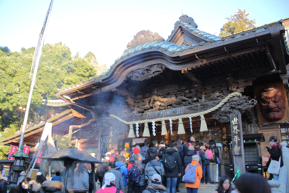 初詣沒有規定參拜時間,但日本人一般會在1月1日至3日期間前往參拜。