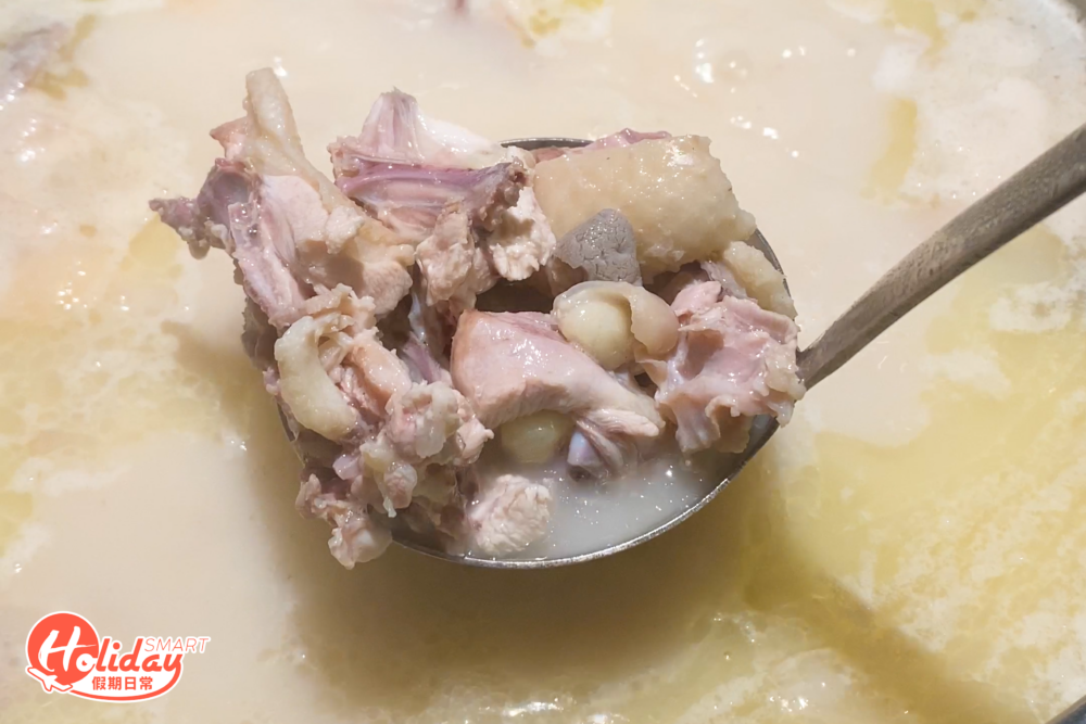 雞肉非常嫩滑且入味。