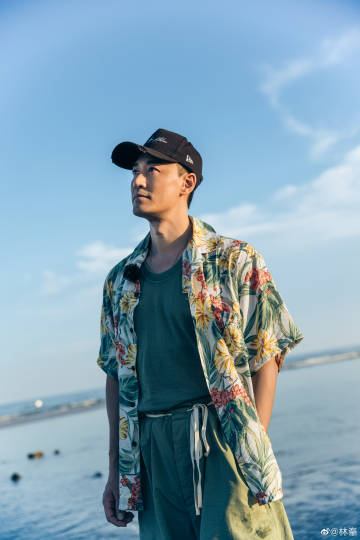網友指他有在現場看,感覺林峯整體很有氣質