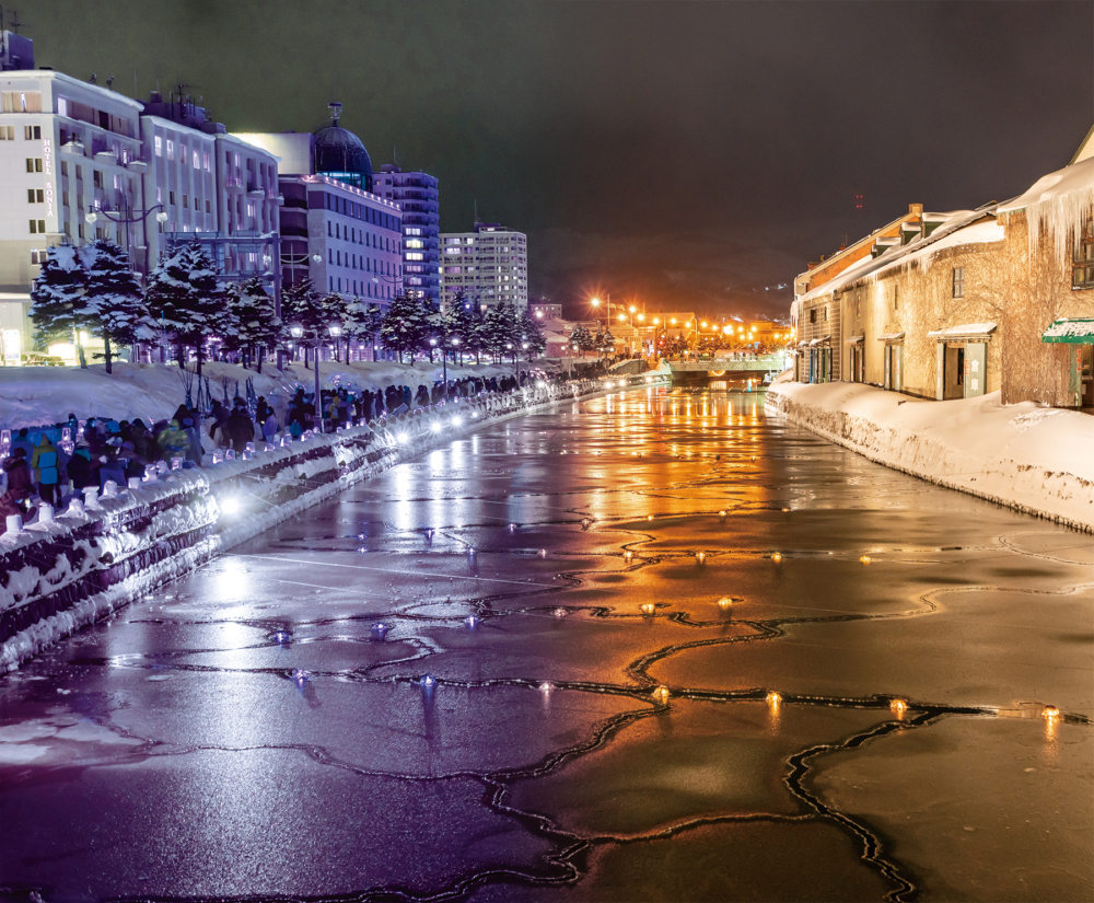 小樽市每年冬季2月上旬至中旬都會舉辦超浪漫的「雪燈之路」～