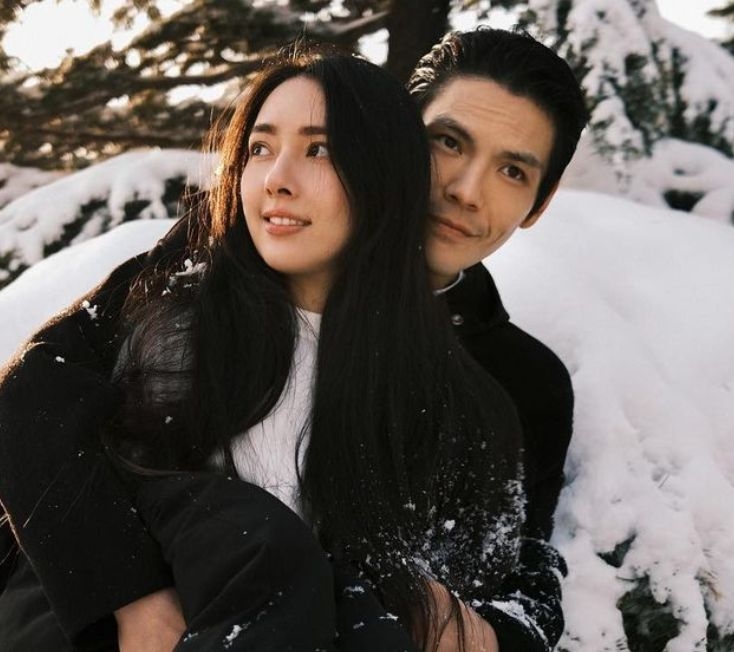 郭碧婷2019年嫁給向華強長子向佐，育有一子一女，去年一度被爆婚變，不過最後亦挺過危機早前經常放閃曬恩愛