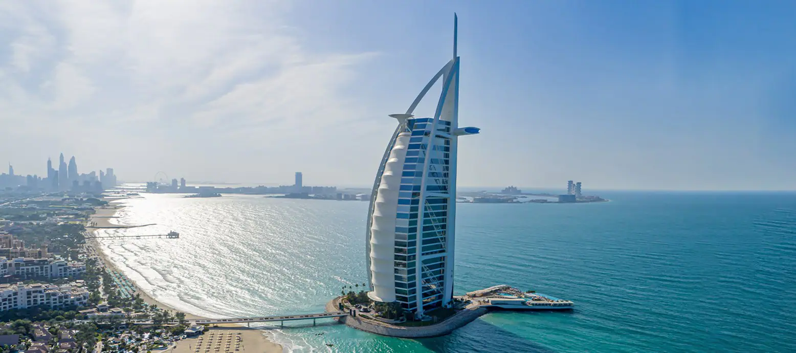 杜拜帆船酒店「Burj Al Arab」堪稱係「世界唯一7星級酒店」。