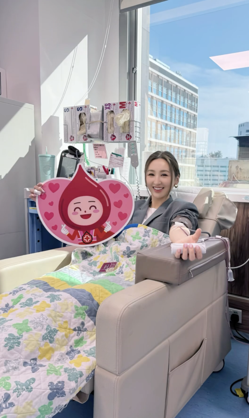 高ling指：「昨天收到紅十字會的電話，急需我的血型的血液，今天工作空隙即刻跑去捐血。」