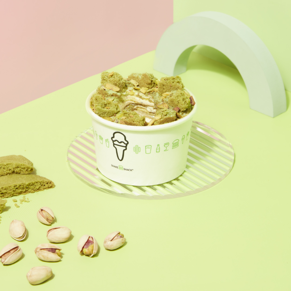 「Matchachio」香草凍卡士達混合開心果醬、脆脆的開心果、抹茶曲奇及抹茶粉！。