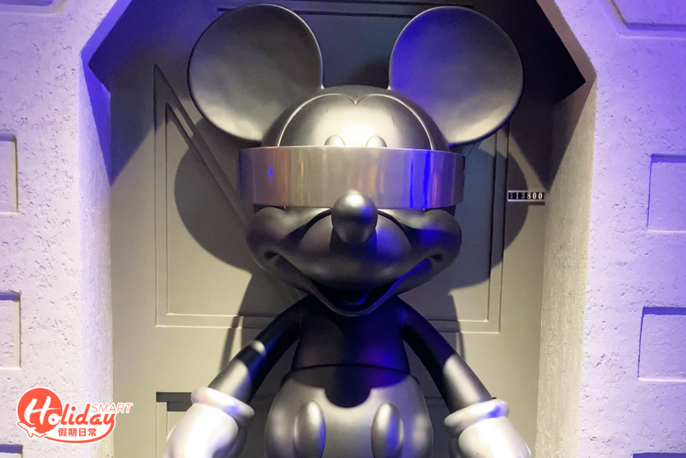 太空版米奇老鼠。