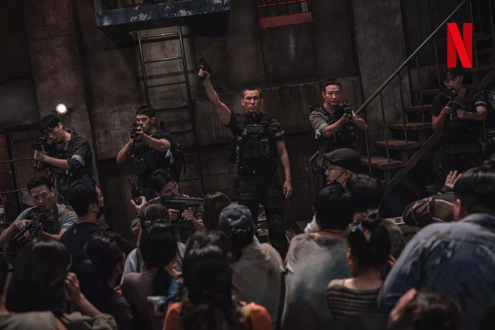 第二季劇情走向會以軍隊展開對感染者、怪物的調查為主軸。