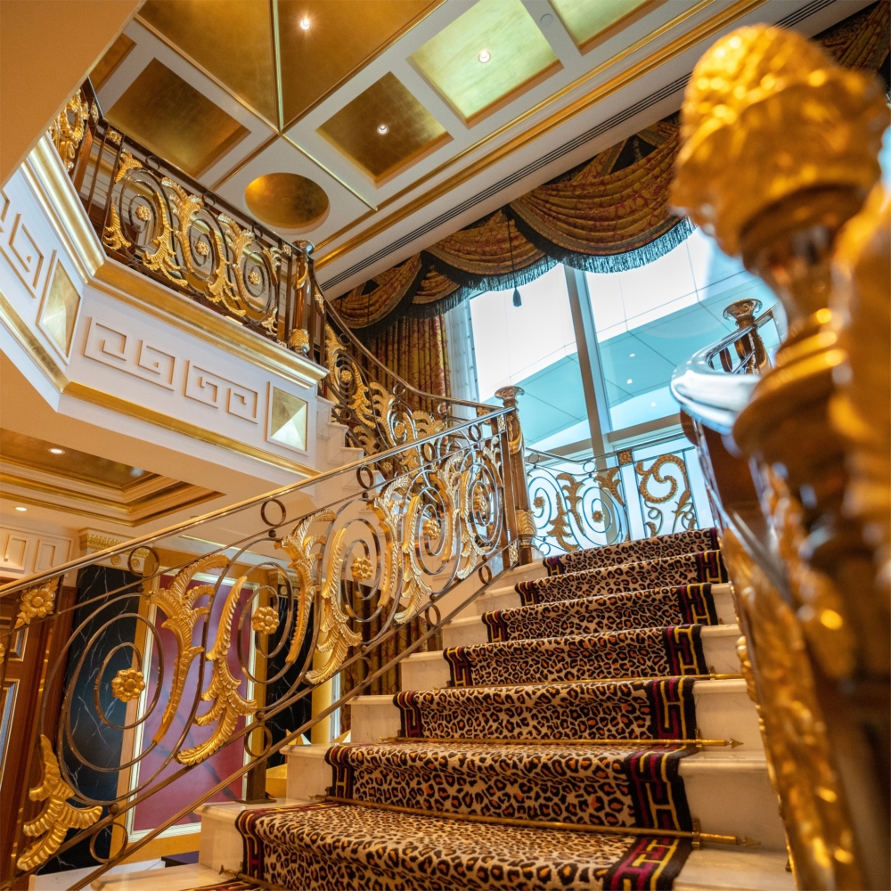 雖然酒店於1999年開業,至今已超過20年,但酒店內部裝飾佈置十分華麗,完全無古舊感覺。