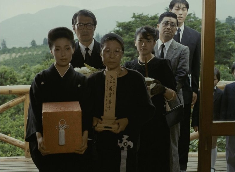 「轉賣無主骨灰」的舉動目前沒有接到任何申訴。