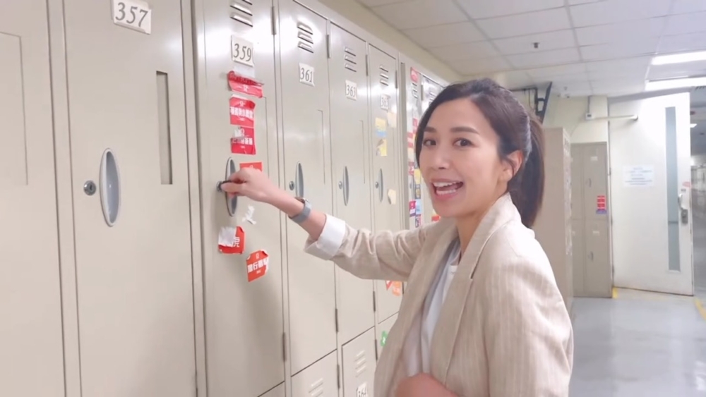 黃智雯在帖文中提到:「呢一刻,難以用三言兩語形容我嘅心情,百感交集……多謝TVB」