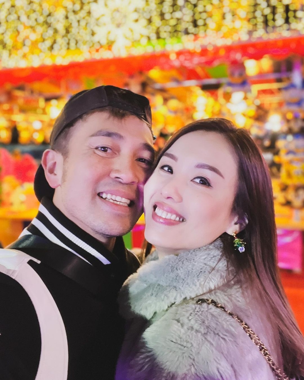 她與Dear Jane主音Tim結婚後一直恩愛如初