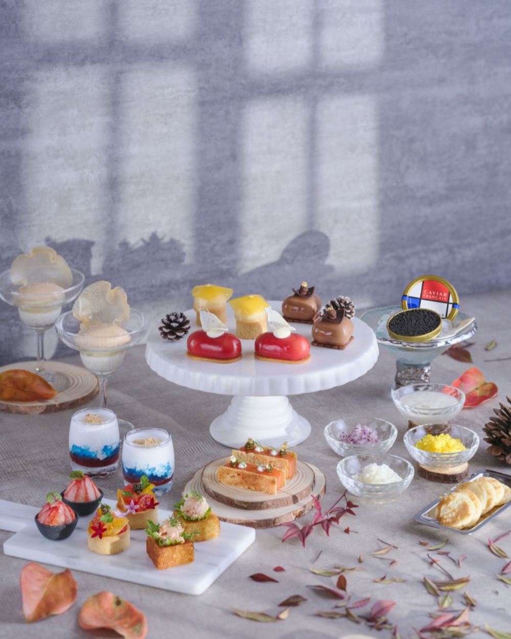 「冬日奢華」魚子醬下午茶。