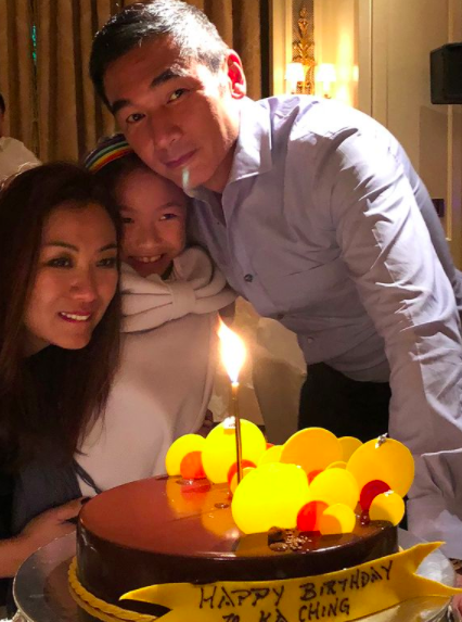 莫可欣在結婚前已懷有女兒,當時就曾被指是以懷孕來箍住方中信