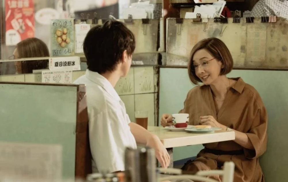 有啲人就覺得單單飲熱茶有啲無趣，佢地想試下凍茶走，但係多數茶餐廳都無呢種選擇。