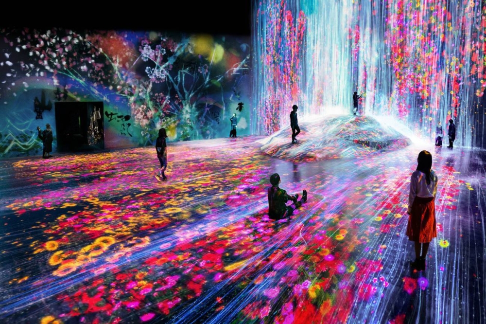 teamLab Borderless，