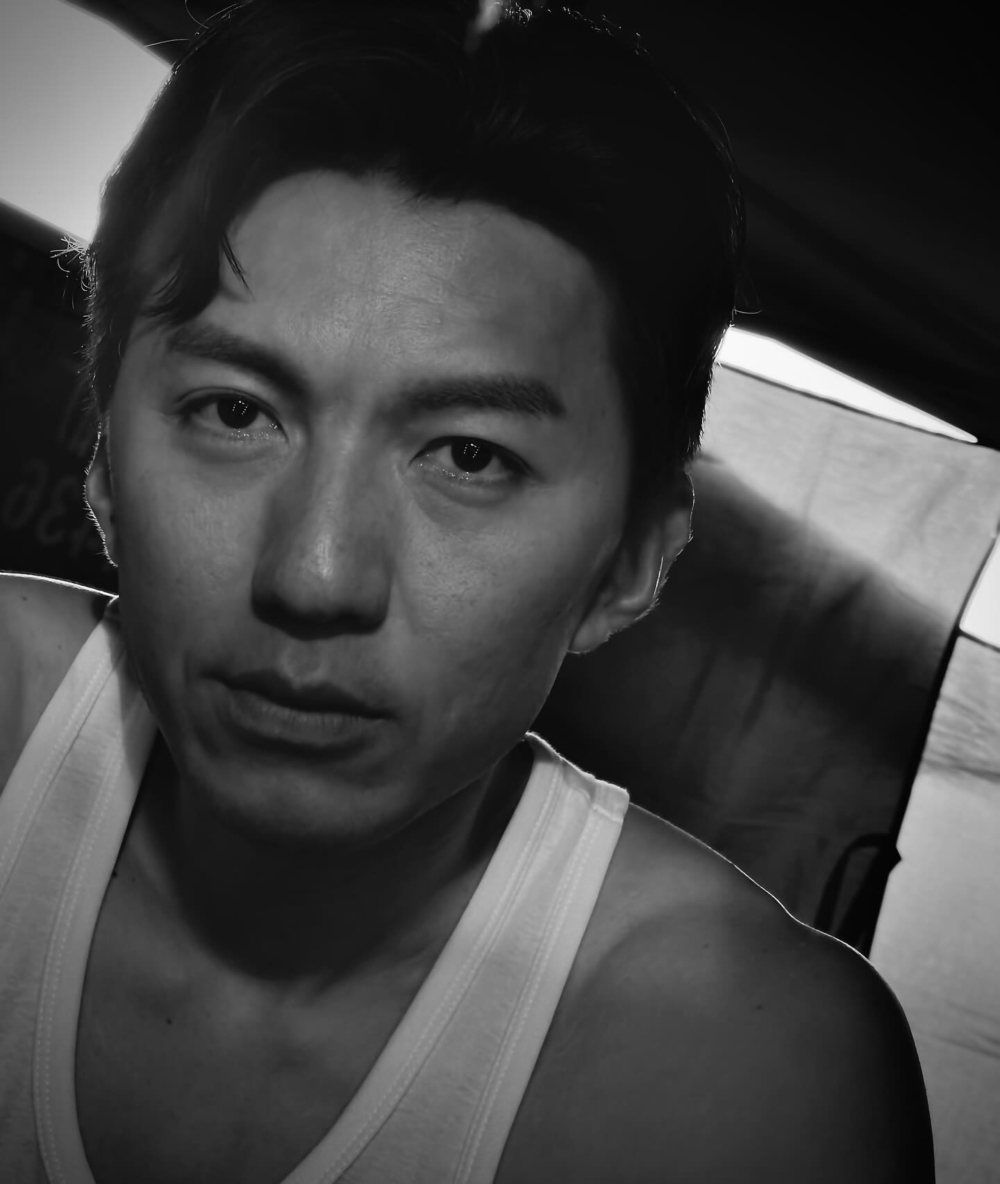 而影片上傳到小紅書後,就有網民留言問:「邊個茄喱啡?」