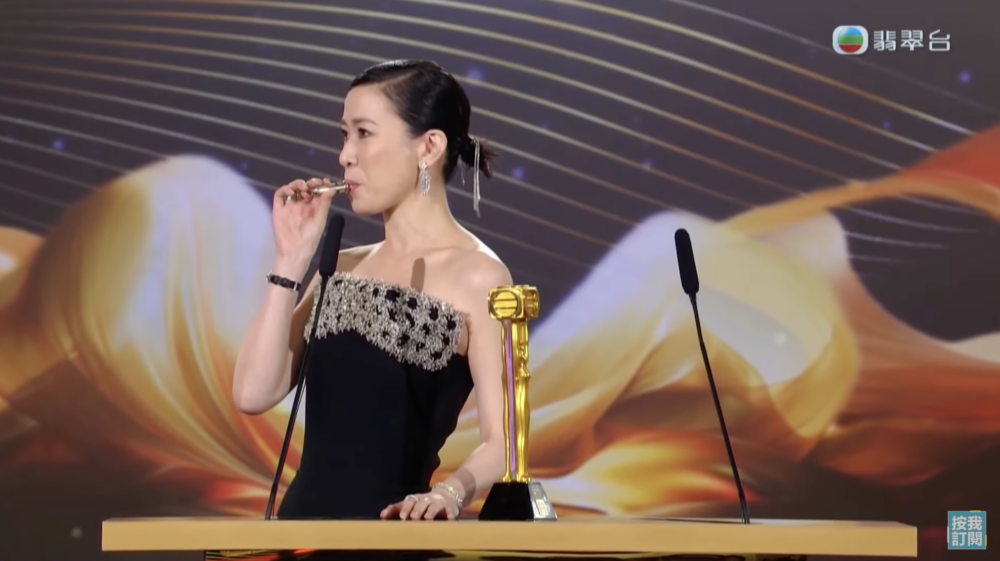 全晚最高潮位係當阿佘上台攞完視后後,再吹響哨子