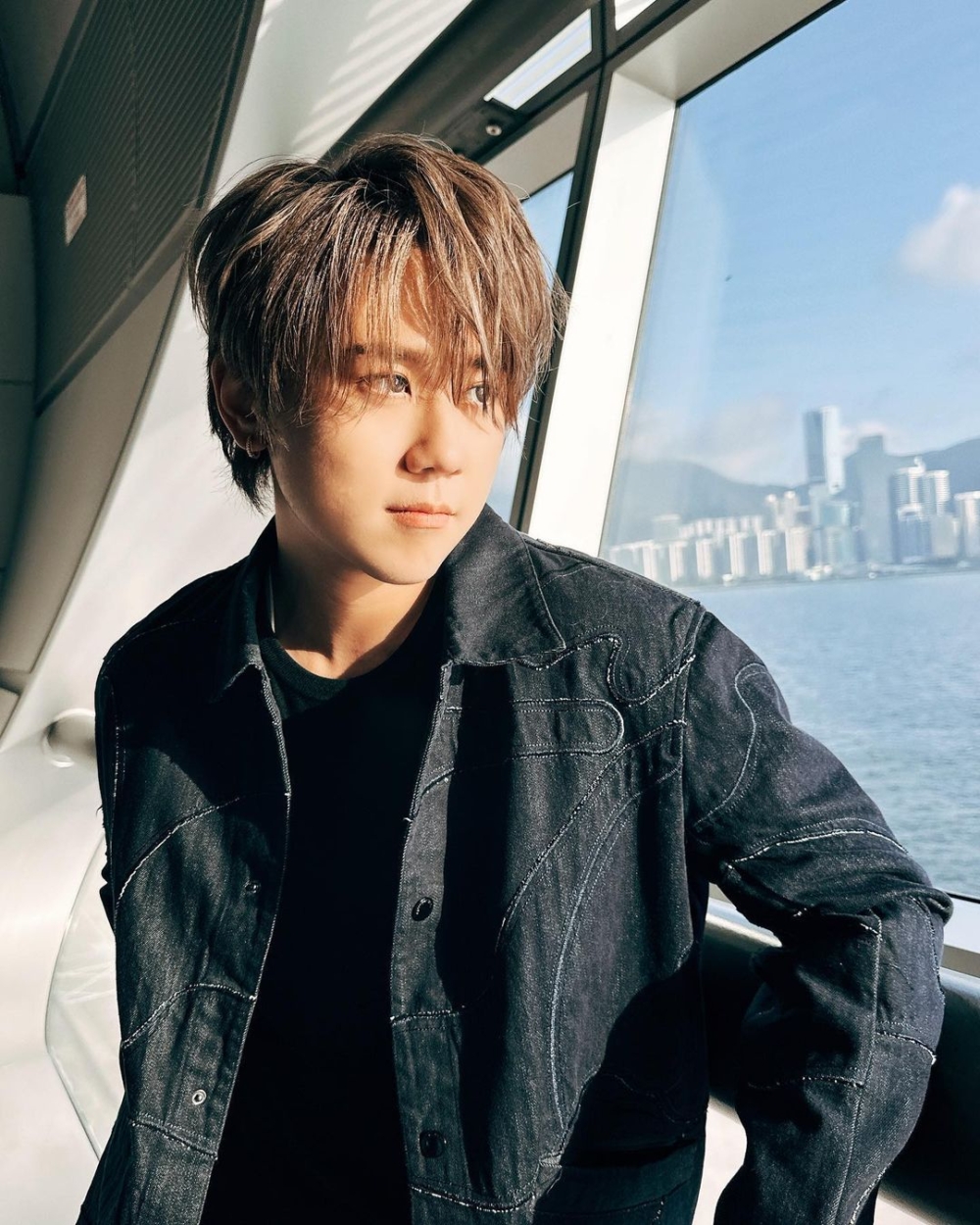 屬兔藝人代表:姜濤。