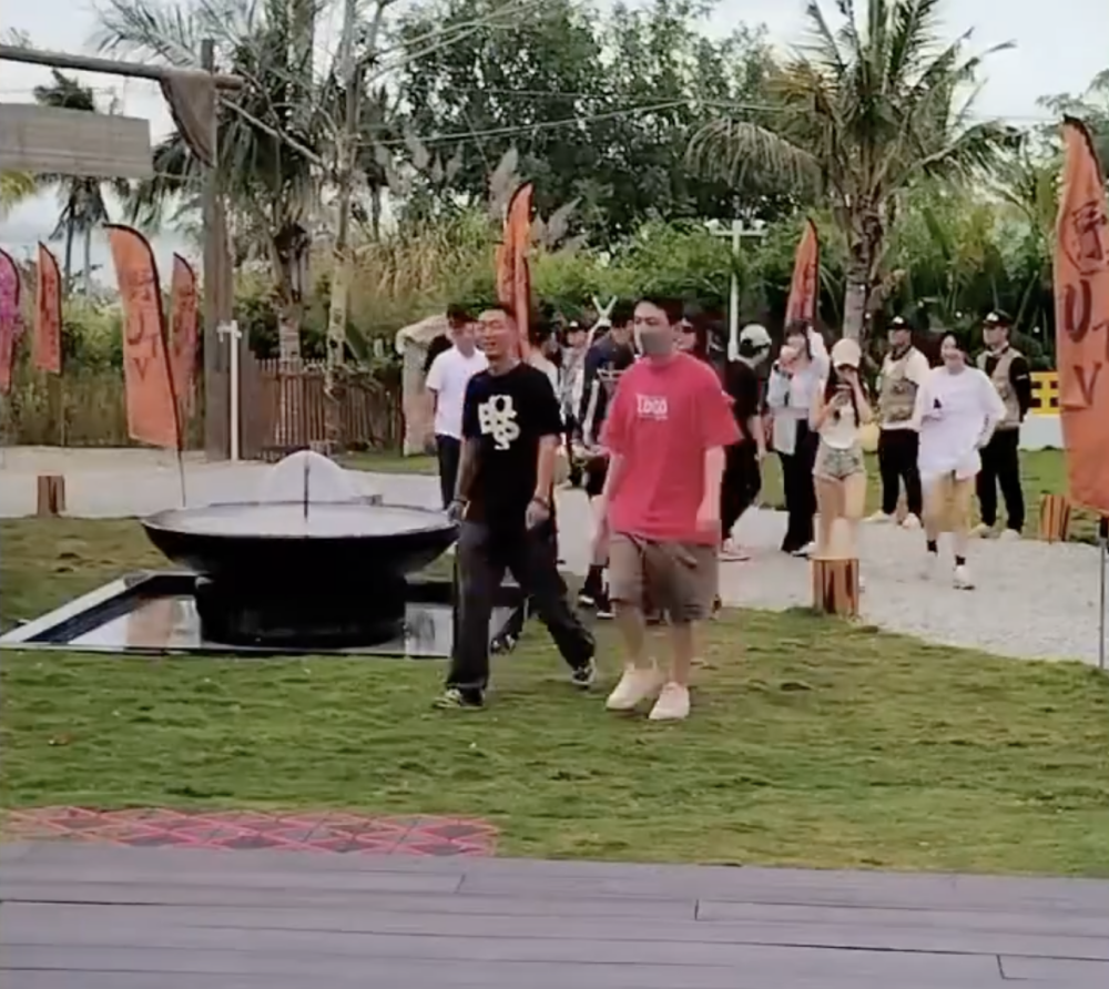 王思聰感情生活向來豐富，身邊女伴多多