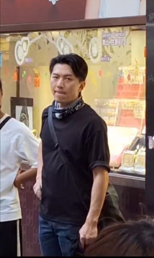 袁偉豪最近正在趕拍TVB新劇《反黑英雄》
