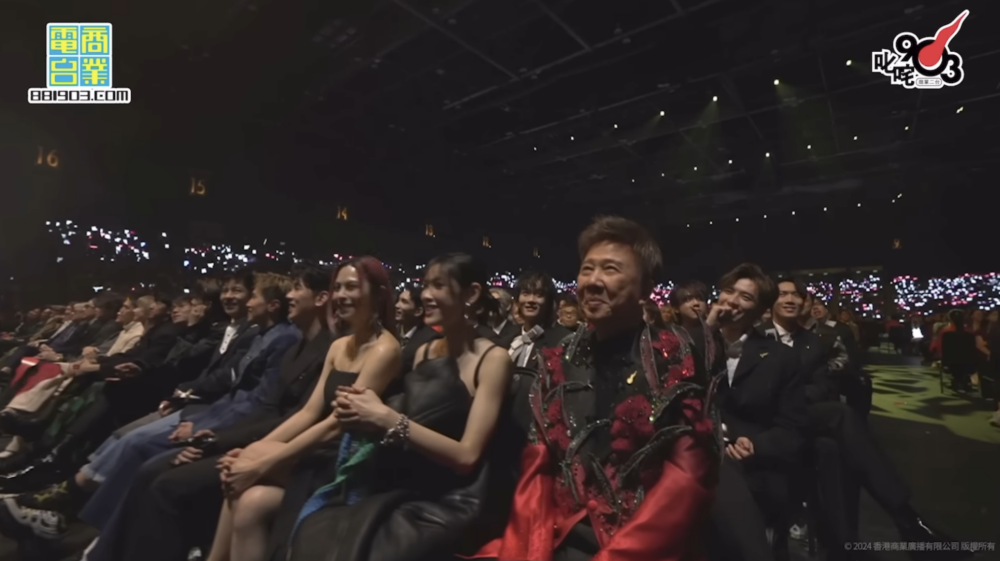 現年79歲嘅尹光坐足全場「食白果」