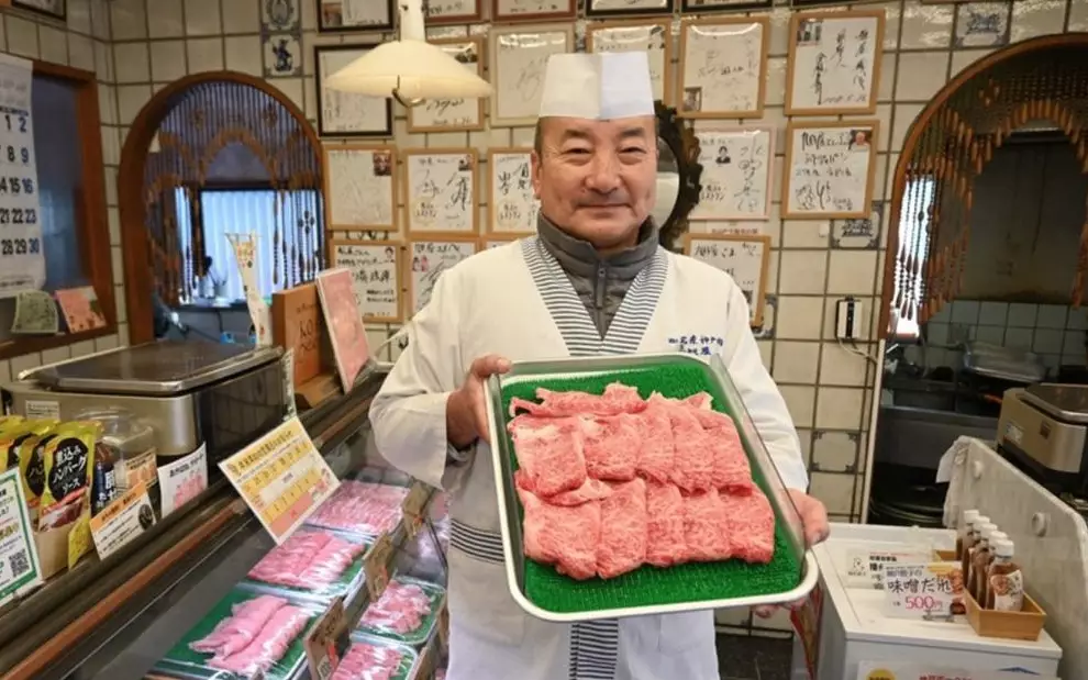 日本一家位於兵庫縣高砂市的和牛專門店「旭屋」,自1926年成立以來一直專門販售包括神戶牛肉在內的肉製品