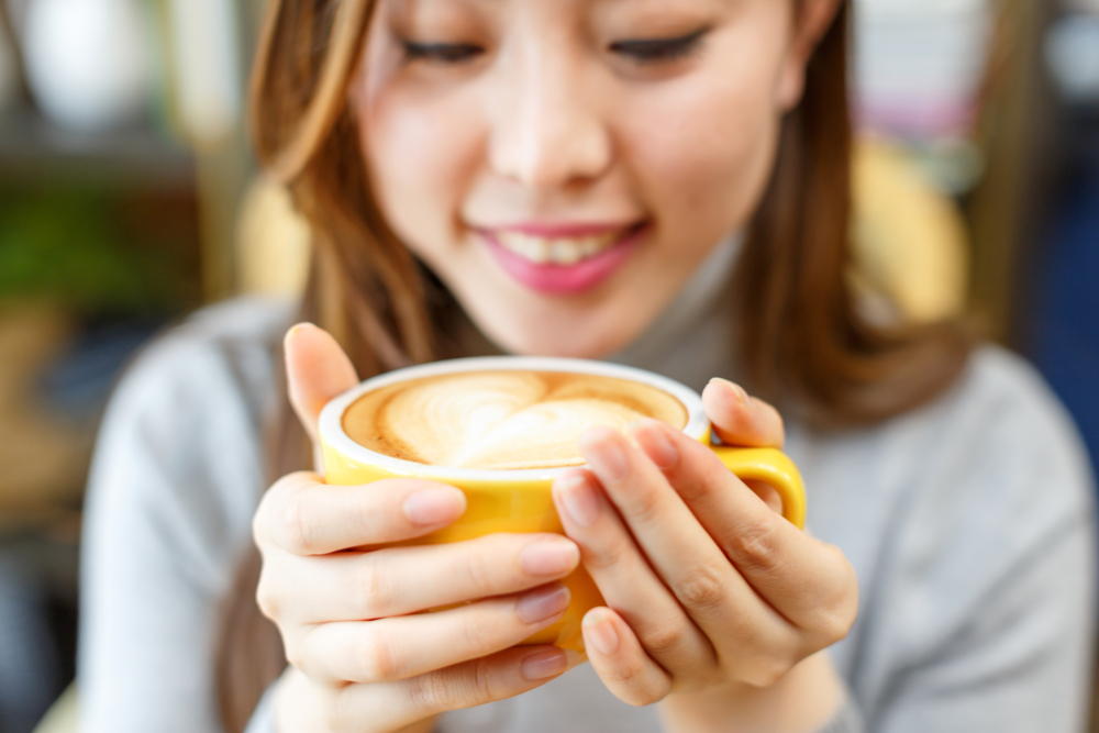 近年來，香港的咖啡文化蓬勃發展，飲用咖啡已經不僅僅是日常飲品的選擇，更成為了一種生活品味的體驗。