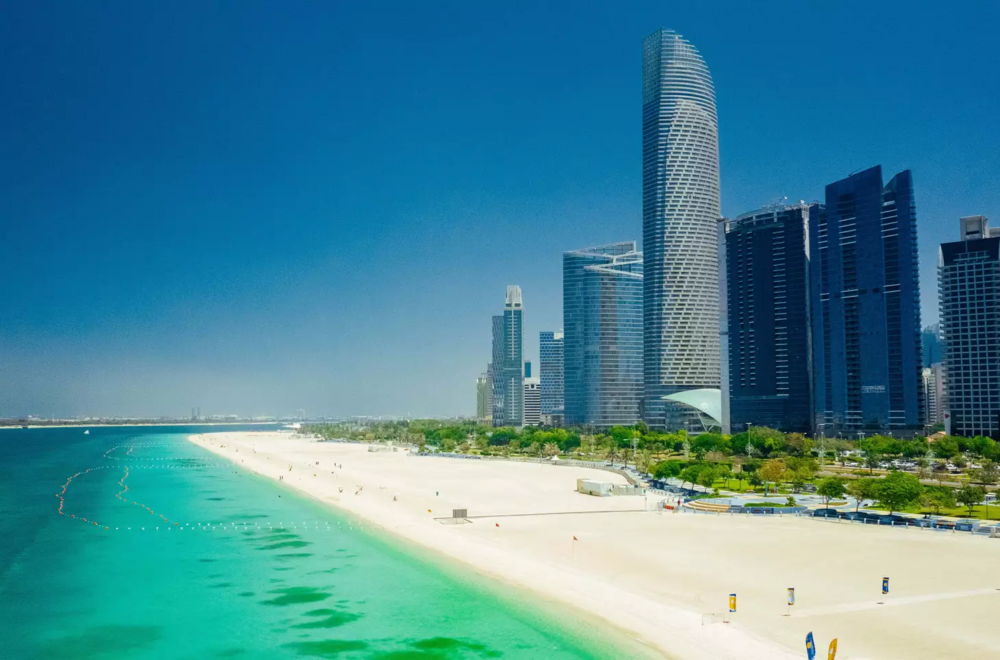 只需在當地置業達到200萬阿聯酋迪拉姆，就可以獲得5年期的簽證居留權，甚至有機會獲得永久居留權。