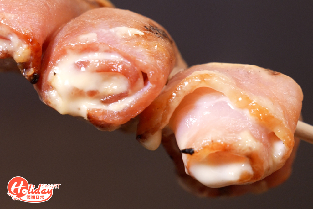 煙肉芝士卷夠邪惡，煙肉鹹香配上濃郁芝士，兩者十分搭配。