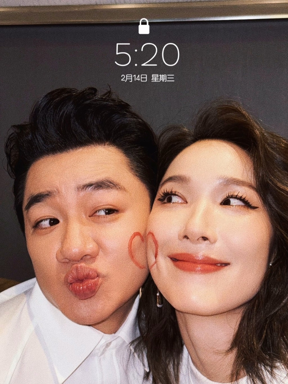 王祖藍多年來實行「高賣低買」，成功趁低吸納